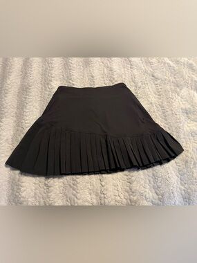SOYBU Black Pleated Hem Women's Athletic Skirt